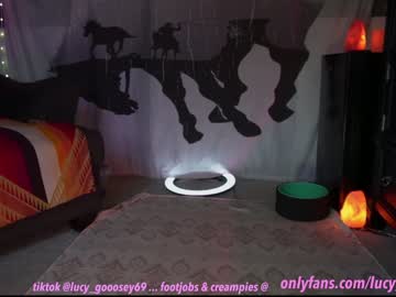 webcam girl lucy_gooosey image #6802696