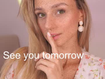 webcam girl artease image #9010389