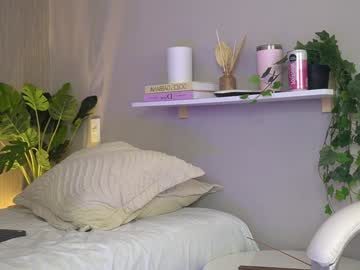 webcam girl veroniqe_lounge image #7718900