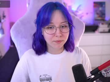 webcam girl blue_mooncat image #7187780