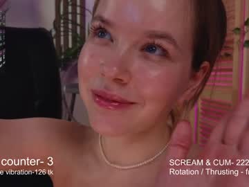 webcam girl milly_shy image #9242594