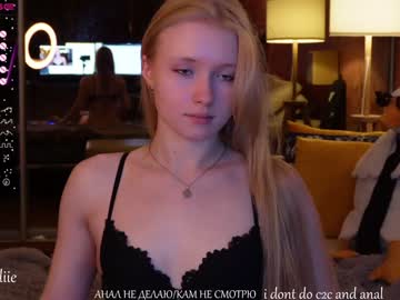 webcam girl bestblondiiecb image #4156016