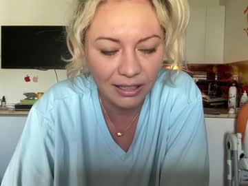 webcam girl kiradivine image #4639953