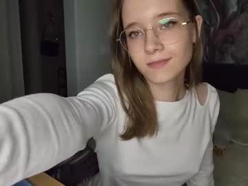 webcam girl lowress image #8969871