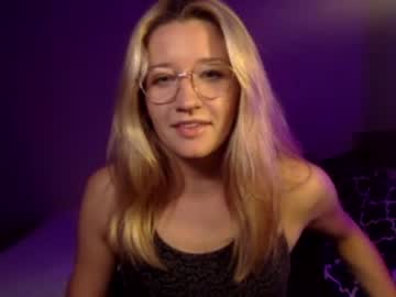 webcam girl elizabeverly image #607099