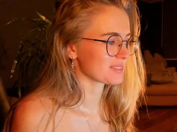webcam girl linellali image #2945718