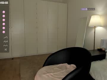 webcam girl intrigueeme image #2378213