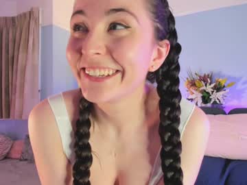 webcam girl littlee33 image #7879128