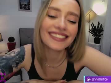 webcam girl _yvie_ image #4282665