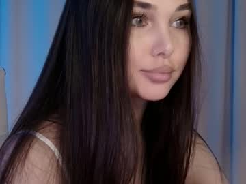 webcam girl hollyextra image #8937569