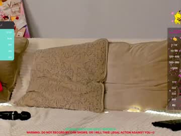 webcam girl mikki_blush image #2077058