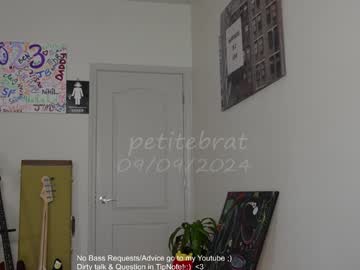 webcam girl petitebrat image #7800086
