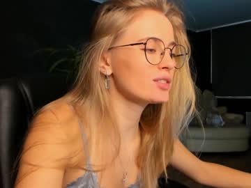 webcam girl linellali image #2892678