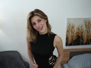 webcam girl refined_style image #7768606