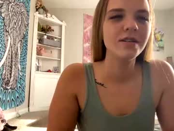 webcam girl olivebby02 image #7281450