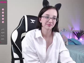 webcam girl queen_kitty1818 image #2205315