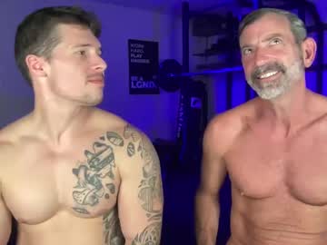 webcam man browneyedmuscleboy32 image #7770097