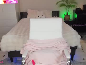 webcam girl uwuxo image #6237860
