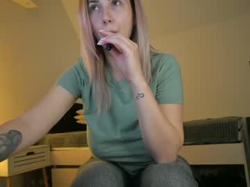 webcam girl allayah image #6652300