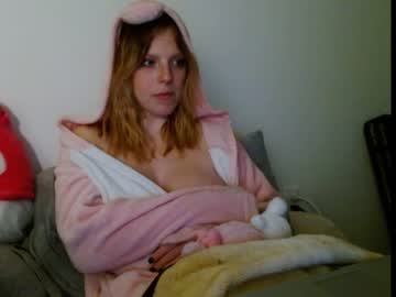 webcam girl crimsonxrapture image #919249