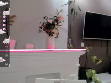 webcam girl small_blondee image #2729357