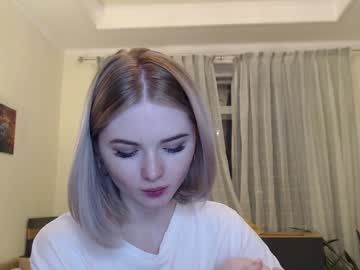webcam girl yvaine777 image #1280711