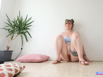 webcam girl boobsgwendy image #9312400