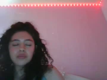 webcam girl savinajade image #3345205