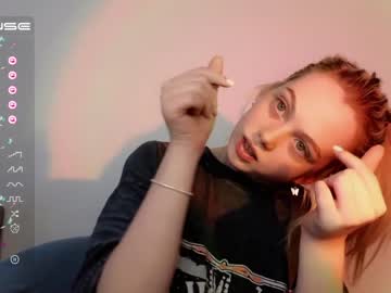 webcam girl small_blondee image #4497415