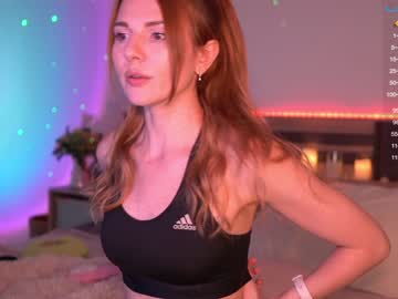 webcam girl sweetkira555 image #2751298