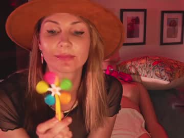 webcam girl kaileeshy image #2512001