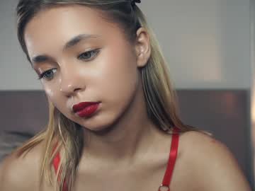 webcam girl mildredgarrett image #8537450