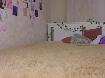 webcam girl kitsune_dreams image #9062756