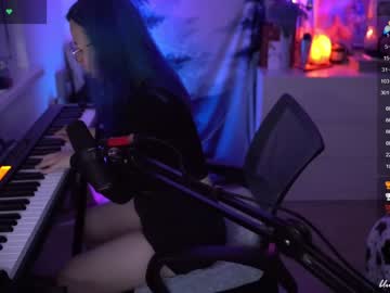 webcam girl blue_mooncat image #5087265