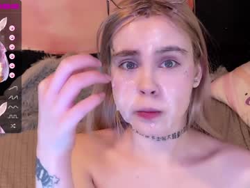 webcam girl nyakawaii69 image #3777440