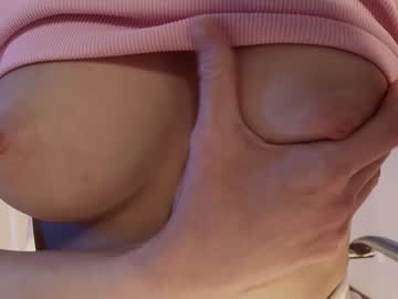 webcam girl hollyextra image #9455806