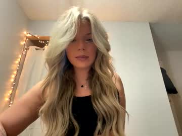 webcam girl maeveraes image #8760909