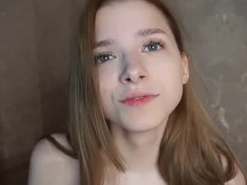webcam girl 1cequeen image #3979760