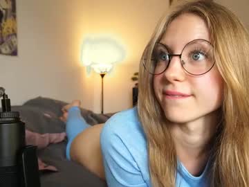 webcam girl hotchillylovers image #7187490