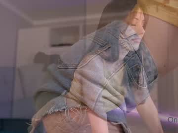 webcam girl _blackbee_ image #1899020