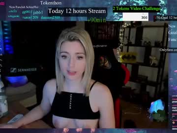 webcam girl kimilee22 image #3913120