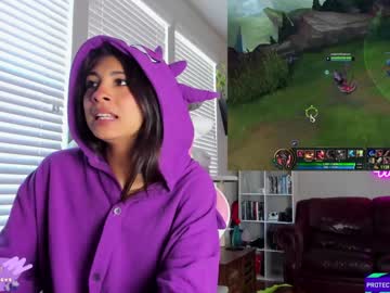 webcam girl violetttflowers image #5479297
