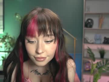webcam girl ella_knockers_xl image #1686522