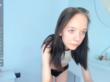 webcam girl edwinaanness image #8833574