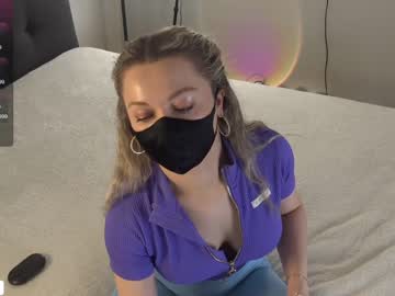 webcam girl blondehottiek image #6863550