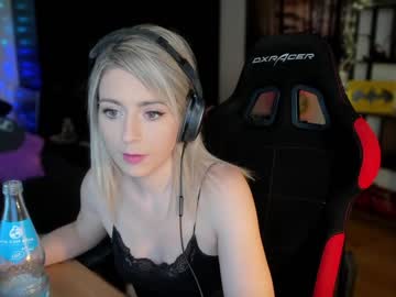 webcam girl kimilee22 image #4705364