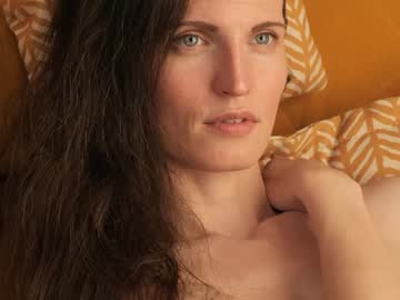 webcam girl yulladao image #8098550