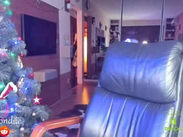 webcam girl bestblondiiecb image #3447178