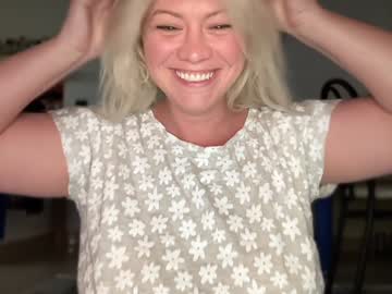 webcam girl kiradivine image #9314661