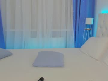 webcam girl emmika_ image #4056532